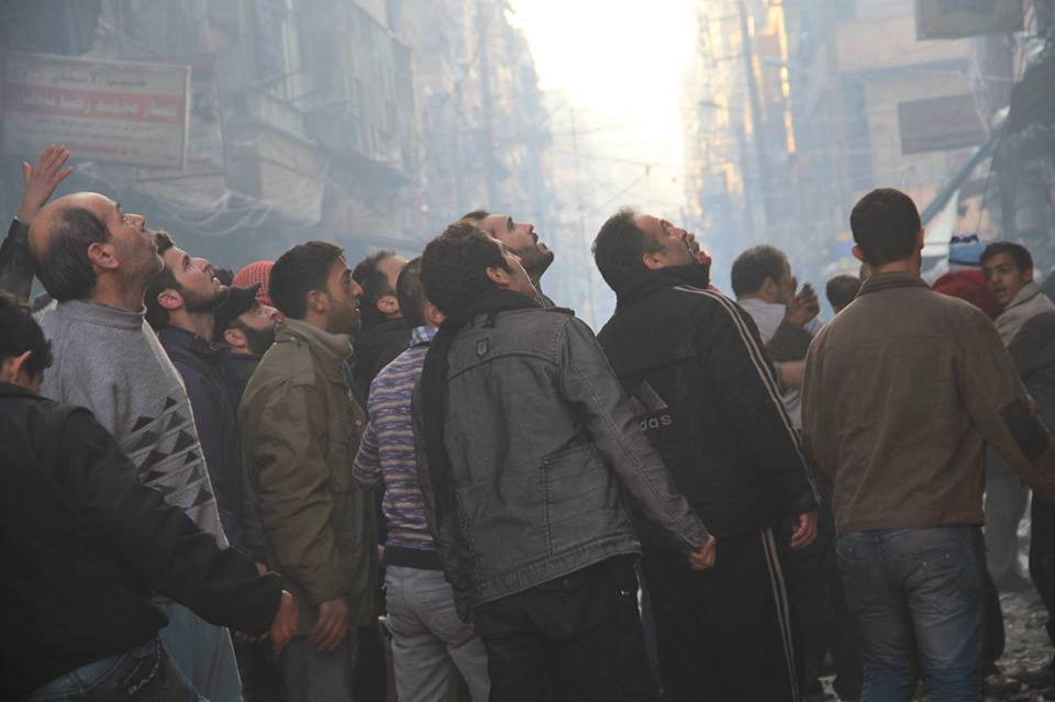 قصف بالبراميل على ريف حلب.. وجيش المجاهدين يمنع مرور الأسمدة إلى مناطق داعش