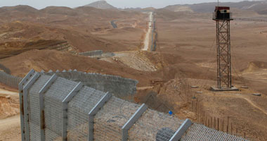 جدار بارتفاع 4 أمتار على جزء من الحدود التركية السورية
