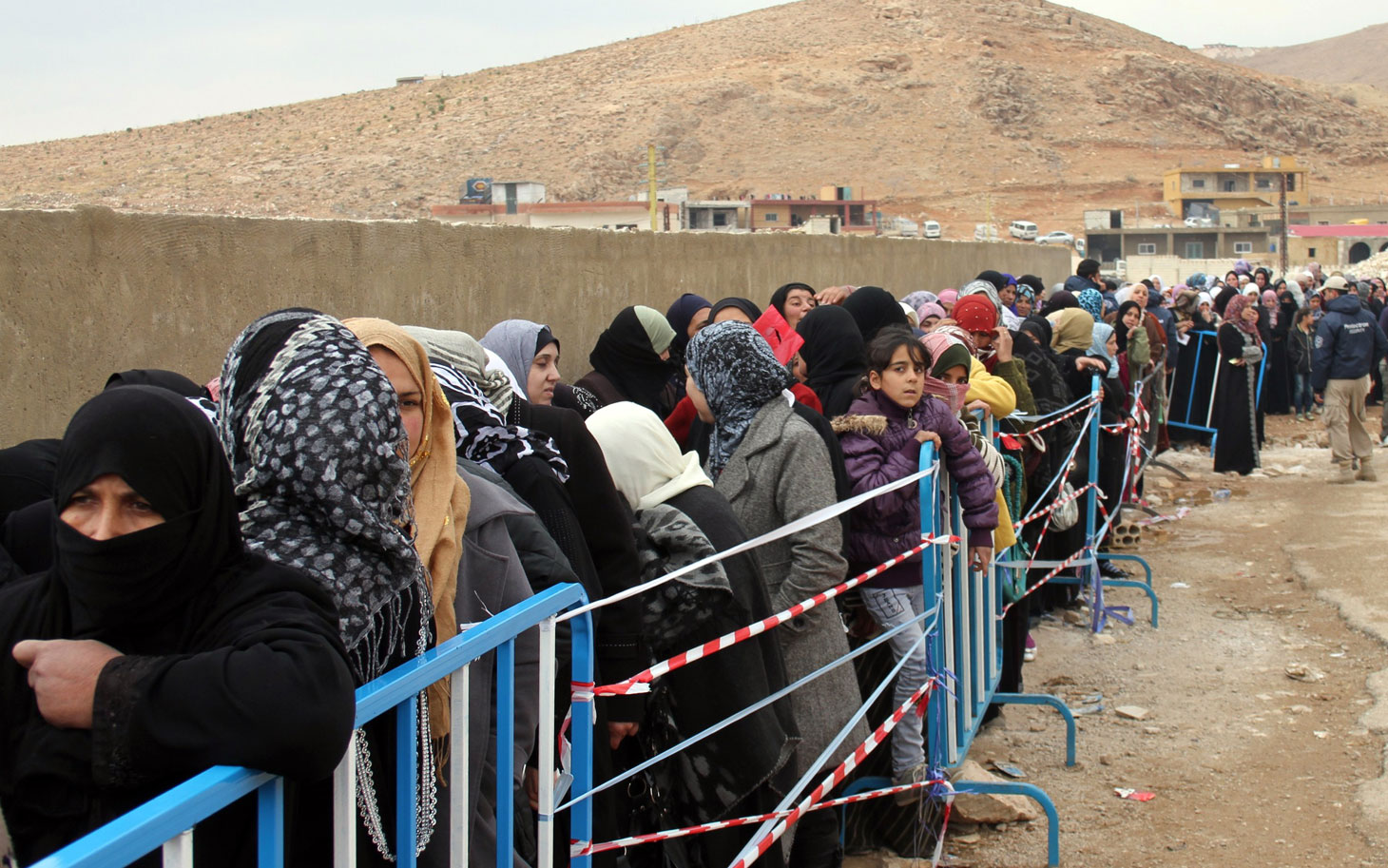إجراءات جديدة لمنع دخول اللاجئين السوريين إلى لبنان