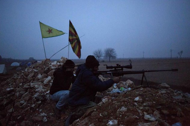 “وحدات حماية الشعب” تقتل 17 مقاتل من “داعش” بينهم أمير في كوباني