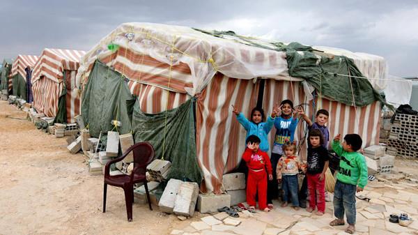 تمام سلام: “اللاجئون السوريون يشكلون عبئاً ثقيلاً ويؤثرون سلباً على لبنان”