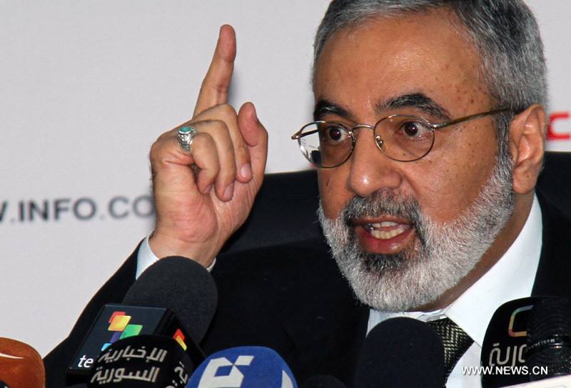 “عمران الزعبي” ينتقد “حسن عبد العظيم” ويتهمه باللاوطنية