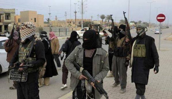 داعش تعدم 15 شخصاً في يوم واحد