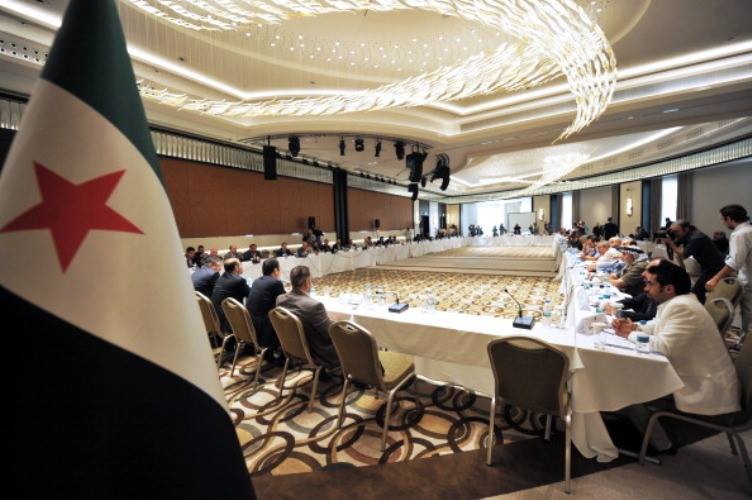 بعد رفضه الذهاب إلى موسكو: الائتلاف يضع مبادئ للتفاوض مع النظام