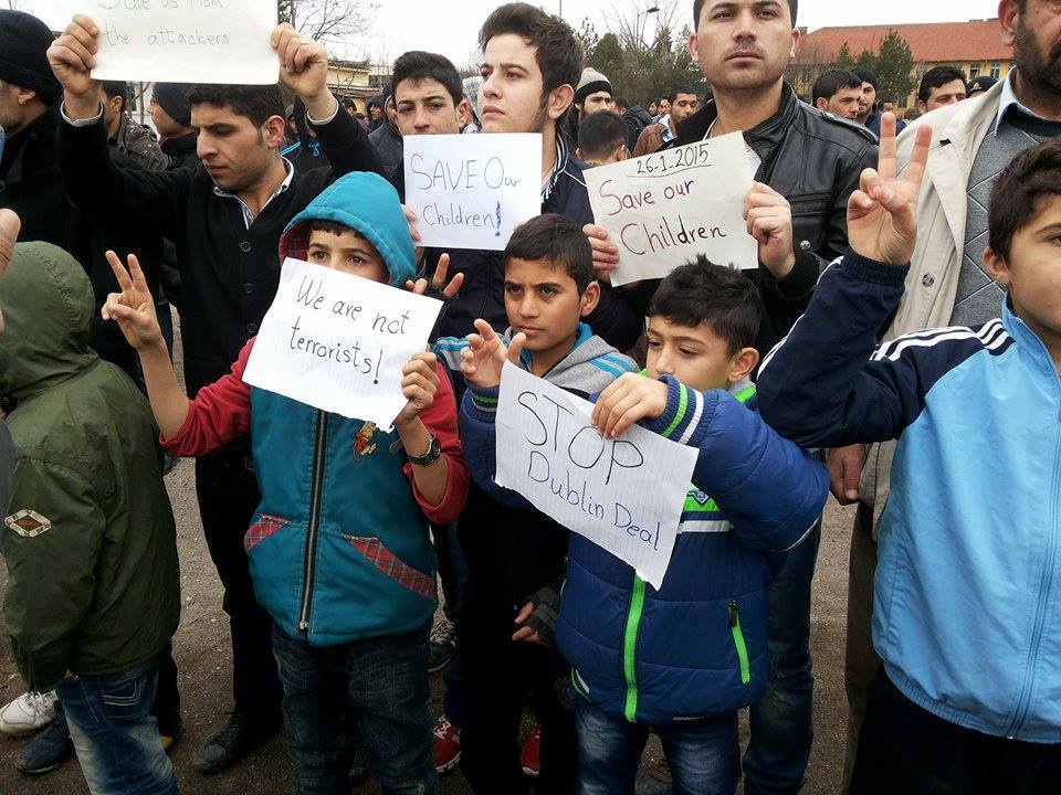 مظاهرات في مخيم للّاجئين في بلغاريا