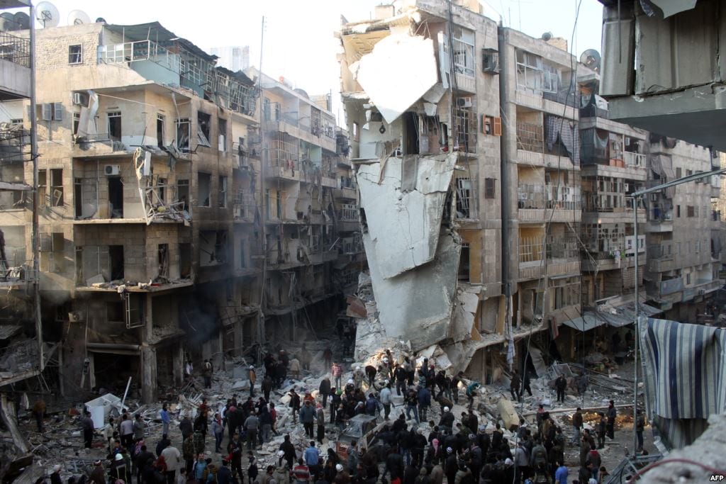 دي مستورا لمجلس الأمن: النظام على استعداد لوقف القصف على حلب