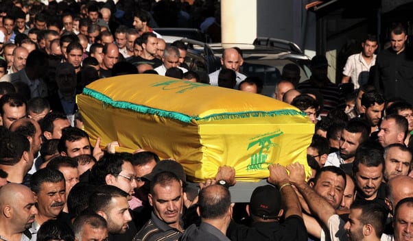وصول قتلى وجرحى من حزب الله في معارك درعا إلى مطار بيروت
