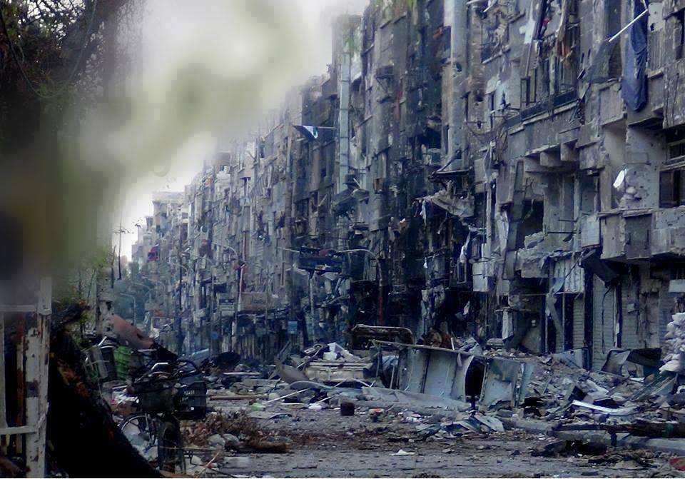 خروج 300 عائلة من اليرموك.. والنصرة تعترف بمنع جيش الإسلام من الدخول