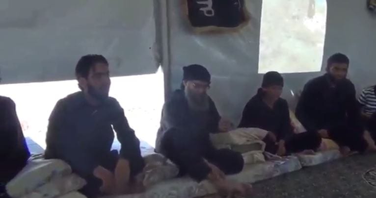 الفرقة الأولى في الجيش الحر تعلن الحرب على داعش في درعا
