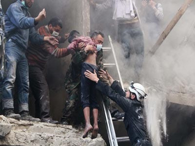 ٦٠ قتيلاً وعشرات الجرحى في قصف للتحالف الدولي على ريف حلب