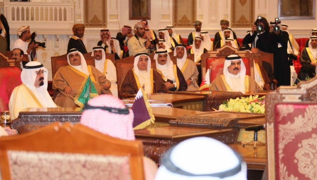 بعد القمة الخليجية: السعودية تستضيف اجتماعاً للمعارضة السورية