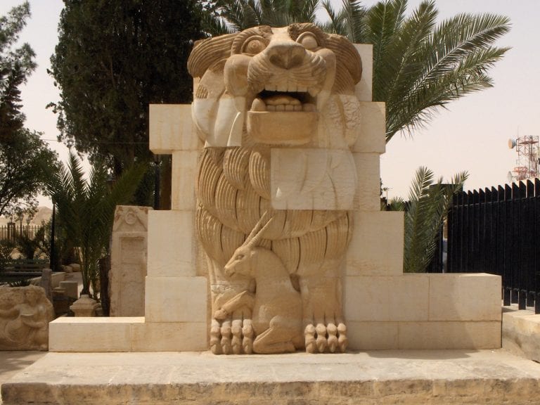 داعش يستهدف المتحف الوطني في تدمر