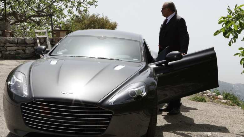 سيارة جيمس بوند تظهر في مسلسل سوري مقتبس عن فيلم العرّاب