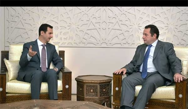 نائب فرنسي يدعو من دمشق إلى “الحوار مع الأسد”