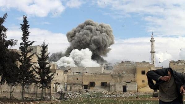 قوات النظام تكثف من قصفها الجوي على ريف حماة