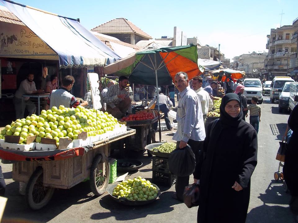 ارتفاع الدولار يهدّد بانقطاع السلع عن درعا