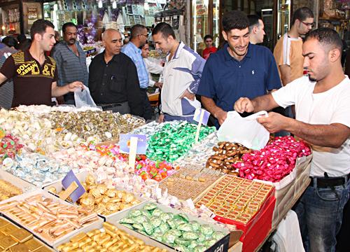 بعد احتجاز البضائع في المرافئ.. ارتفاع أسعار السلع في دمشق