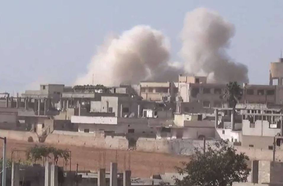 قصف مكثف على تدمر.. وعدد المدنيين فيها يصل إلى 300 شخص بعد أن كان 60 ألف