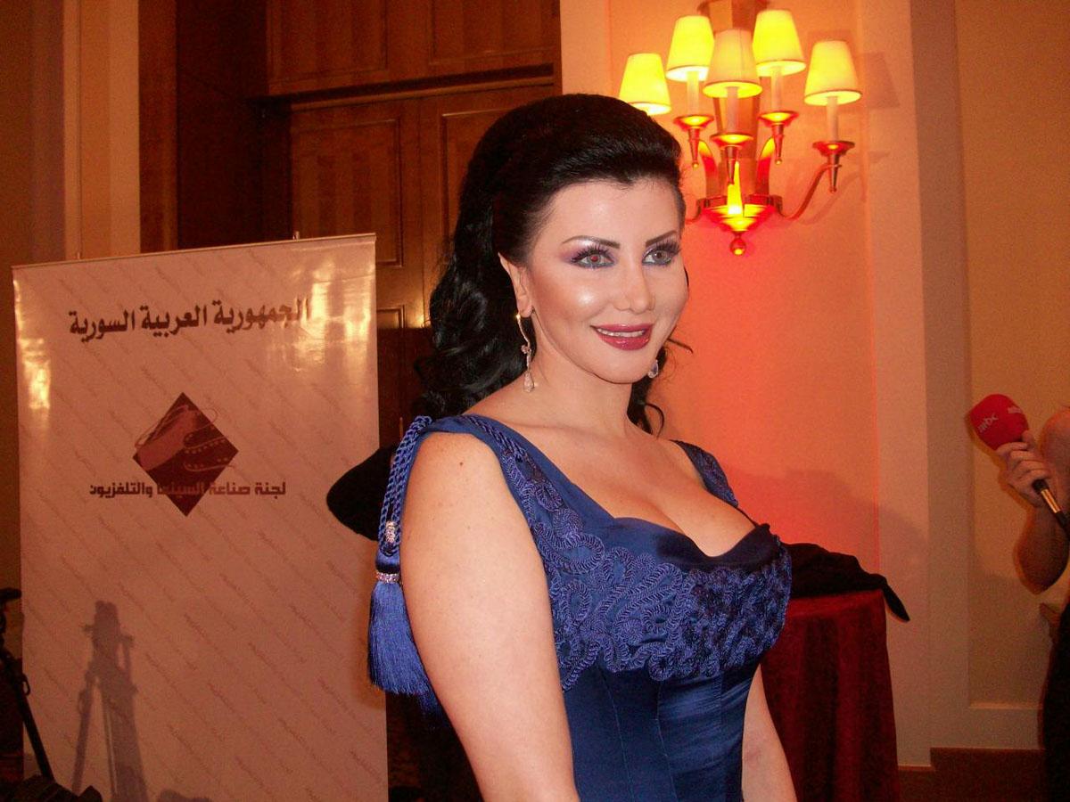 بعد حادث سير.. جيني أسبر: “أعمالي الخيرية لا تنقطع من حياتي”