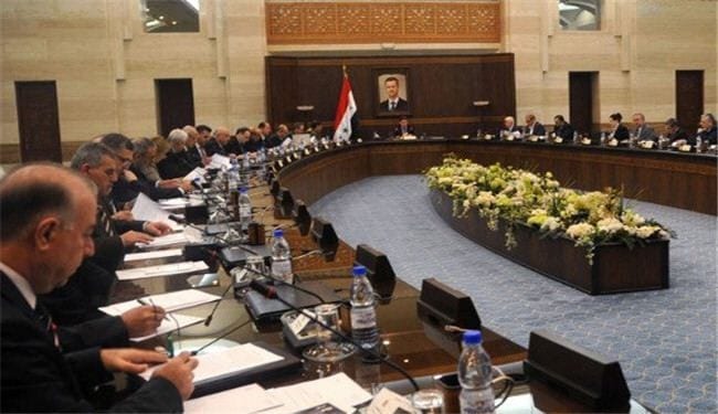 الحكومة السورية تدين “التعامل المخزي” للدول الأوروبية مع اللاجئين السوريين