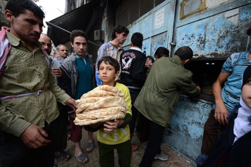 انقطاع الخبز في منطقة الحولة بريف حمص الشمالي