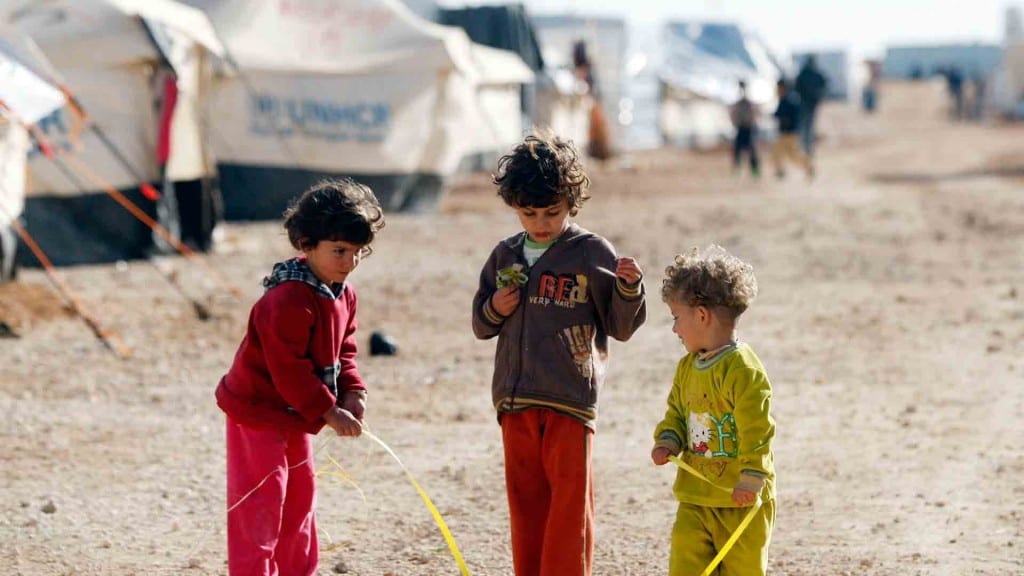 قلة الموارد تهدد حياة 12 مليون سوري