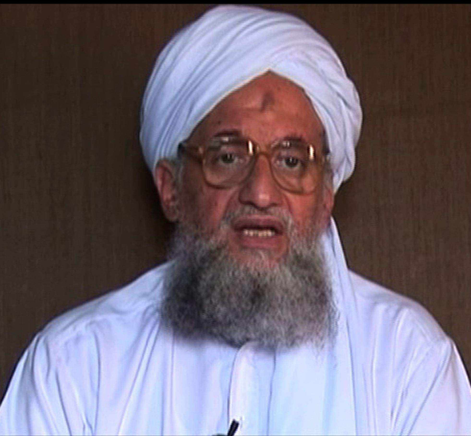 الظواهري يدعو إلى “توحيد الجهاد في سوريا ضد الروس والأمريكان والعلويين”