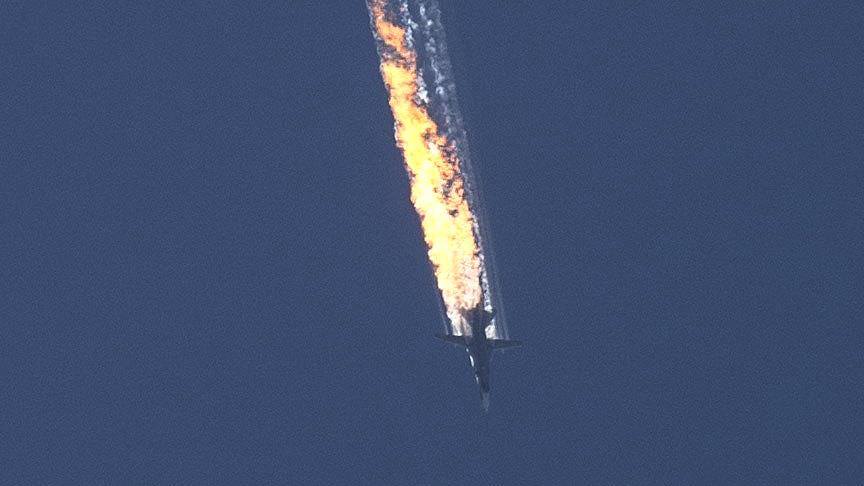 روسيا تتهم أنقرة باسقاط طائرتها “لحماية تهريب داعش للنفط”.. وواشنطن تؤكد أن الطائرة اخترقت مجال تركيا