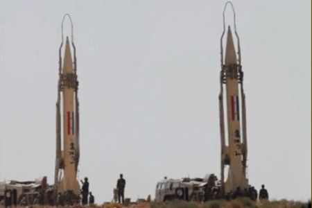 مصدر عسكري إسرائيلي يؤكد استخدام النظام لـ 90% من صواريخه البالستية