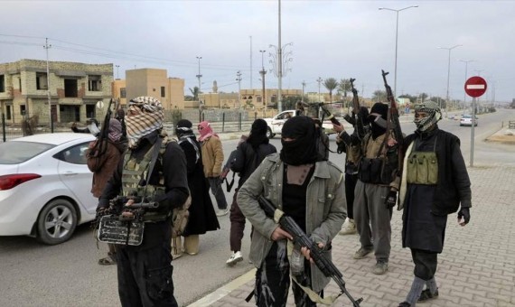داعش يقتحم قرية البغيلية في ديرالزور.. واشتباكات مع قوات النظام
