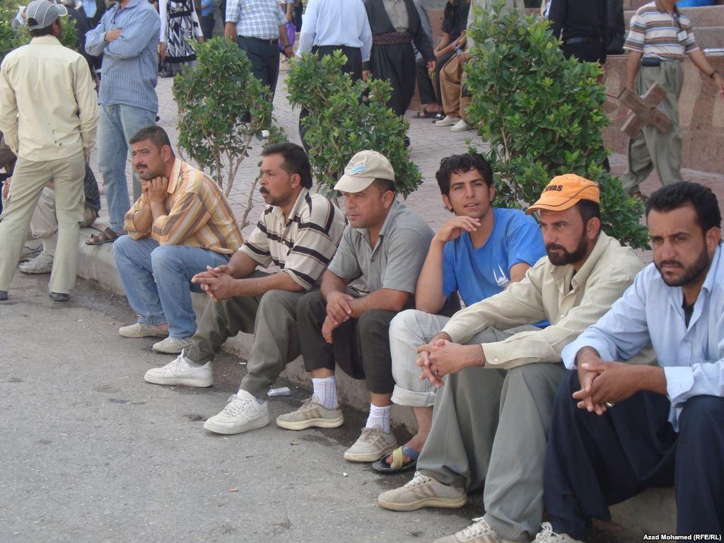أربعة أسباب تجعل الشاب السوري لا يفكر بالزواج