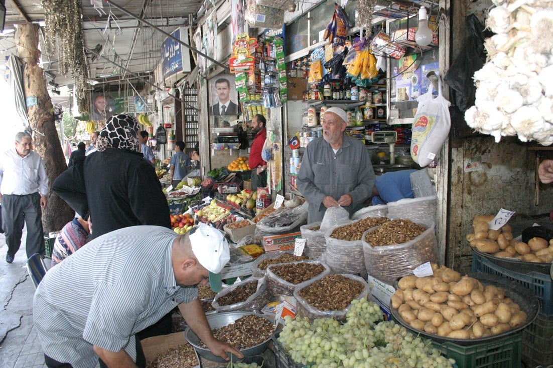 ارتفاع نسبة العجز في دخل العائلة السورية إلى 70%