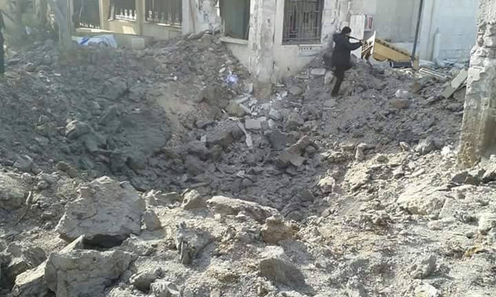 قصف روسي على مدرسة تأوي نازحين ومشفى أطفال في حلب.. وسقوط ضحايا معظمهم أطفال