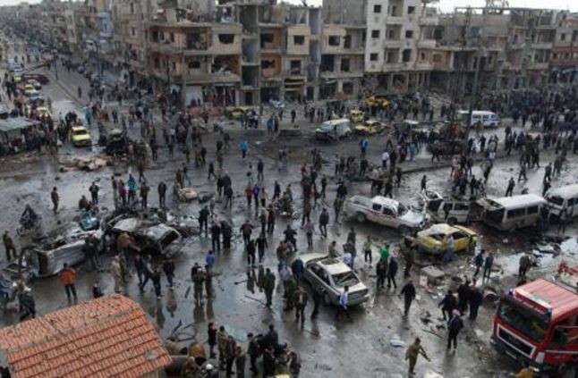 بعد مقتل 48 شخصاً بتفجيرات حمص: النظام يشكل “لجنة تحقيق”.. والأهالي يطالبون بـ”إسقاط المحافظ”