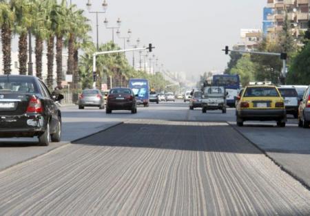 إشارات المرور في دمشق على الطاقة الشمسية والبداية من اوتستراد المزة