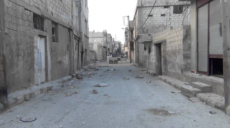 أهالي مخيم درعا يطلقون مبادرة لإنارة الشوارع