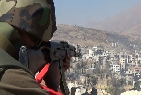 حزب الله والنظام يفتحان النار “بشكل عشوائي” على المدنيين في مضايا رداً على قصف الفوعة