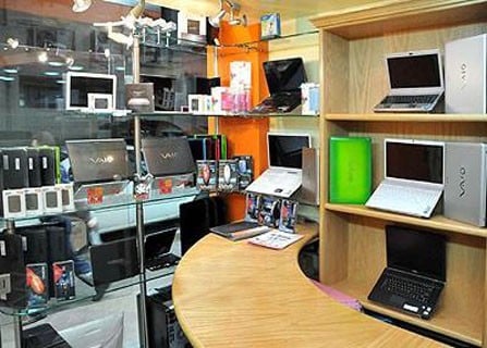 ارتفاع أسعار الحواسيب وملحقاتها 25% بعد صعود الدولار