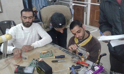 درعا: افتتاح دورة لتعليم ذوي الاحتياجات الخاصة على صيانة الحاسوب