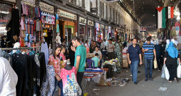 التجارة الداخلية تغلق 110 محلات لارتكابها مخالفات تموينية
