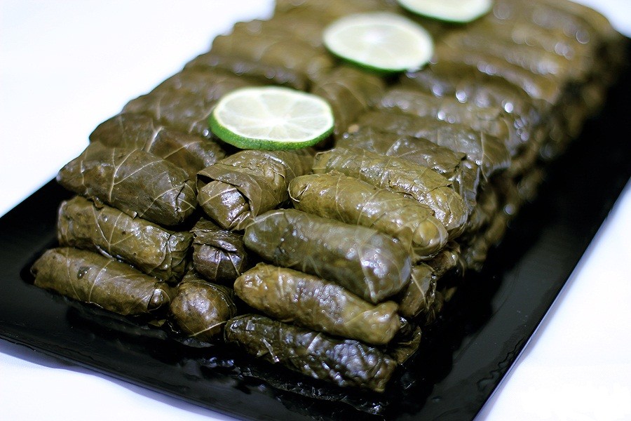 طبق اليوم “ورق عنب” وتكلفته حوالي 2000 ليرة