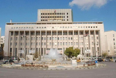 المركزي: أسعار الدولار مستقرة بالسوق و “المفاجآت” لن تغيب طويلاً