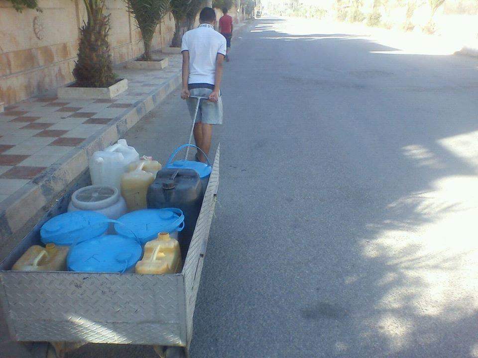 في دير الزور المحاصرة كيلو البصل بـ 5 آلاف ليرة!