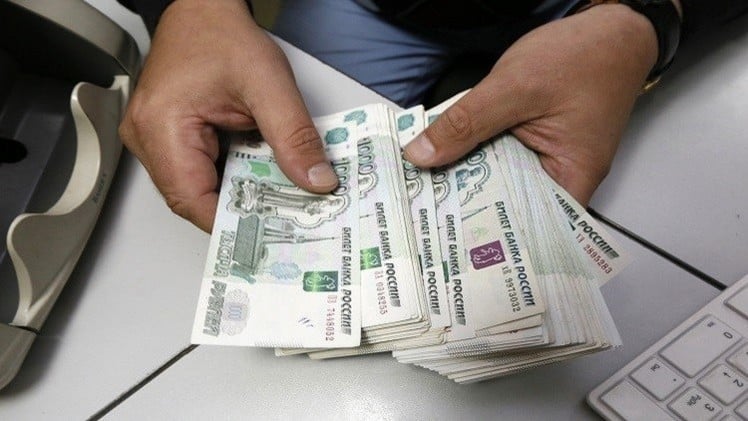 الداخلية الروسية تغلق مجموعة مصرفية لتمويلها مجموعات في سوريا