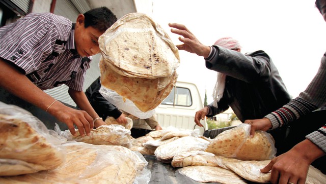 نسبة العجز في تأمين الخبز تتجاوز الـ 222 مليار ليرة