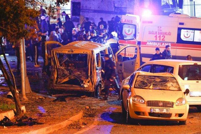ارتفاع عدد ضحايا تفجيري اسطنبول إلى 38.. وتركيا تتهم العمال الكردستاني