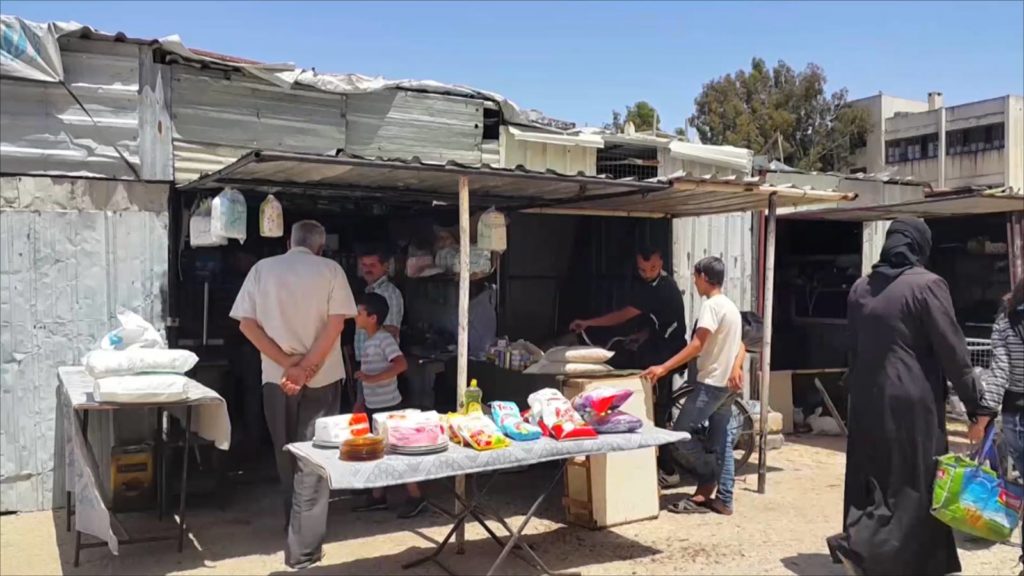 حي الوعر: تجار يخفون المواد الغذائية بعد تحديد أسعارها من قبل الشرطة الحرة