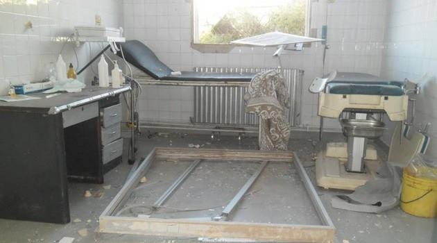 حماة: مشفى كفرزيتا خارج الخدمة إثر القصف.. والأهالي يخشون إغلاقه بالكامل