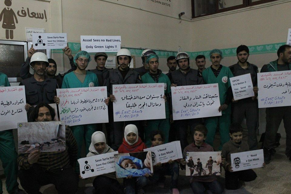 شهود مجزرة الأمس: أطباء الغوطة وعناصر الدفاع المدني يتضامنون مع خان شيخون وينددون بالمجزرة