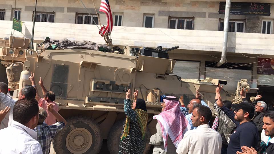 بعد القوات الأمريكية: قوات روسية تتفقد الحدود مع تركيا.. وقد تتمركز في بعض النقاط